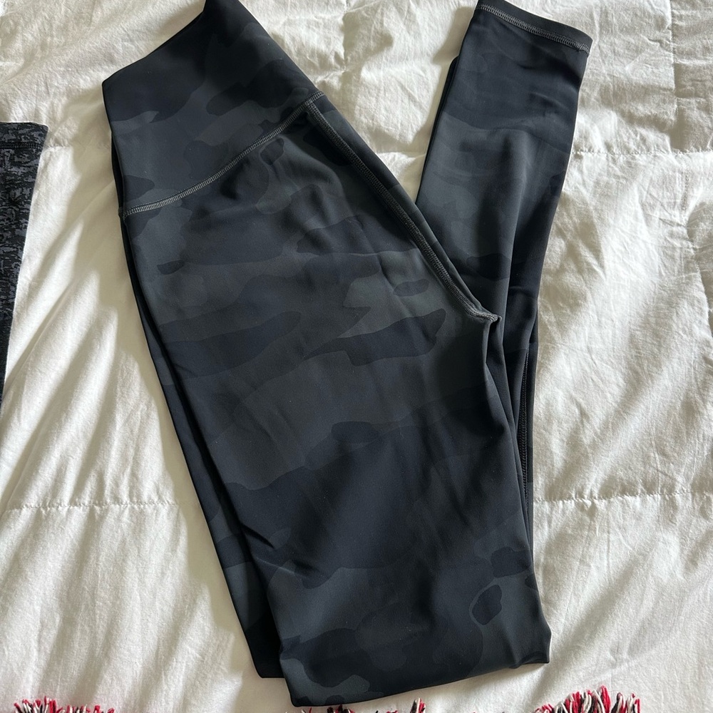 Alo Camouflage Leggings